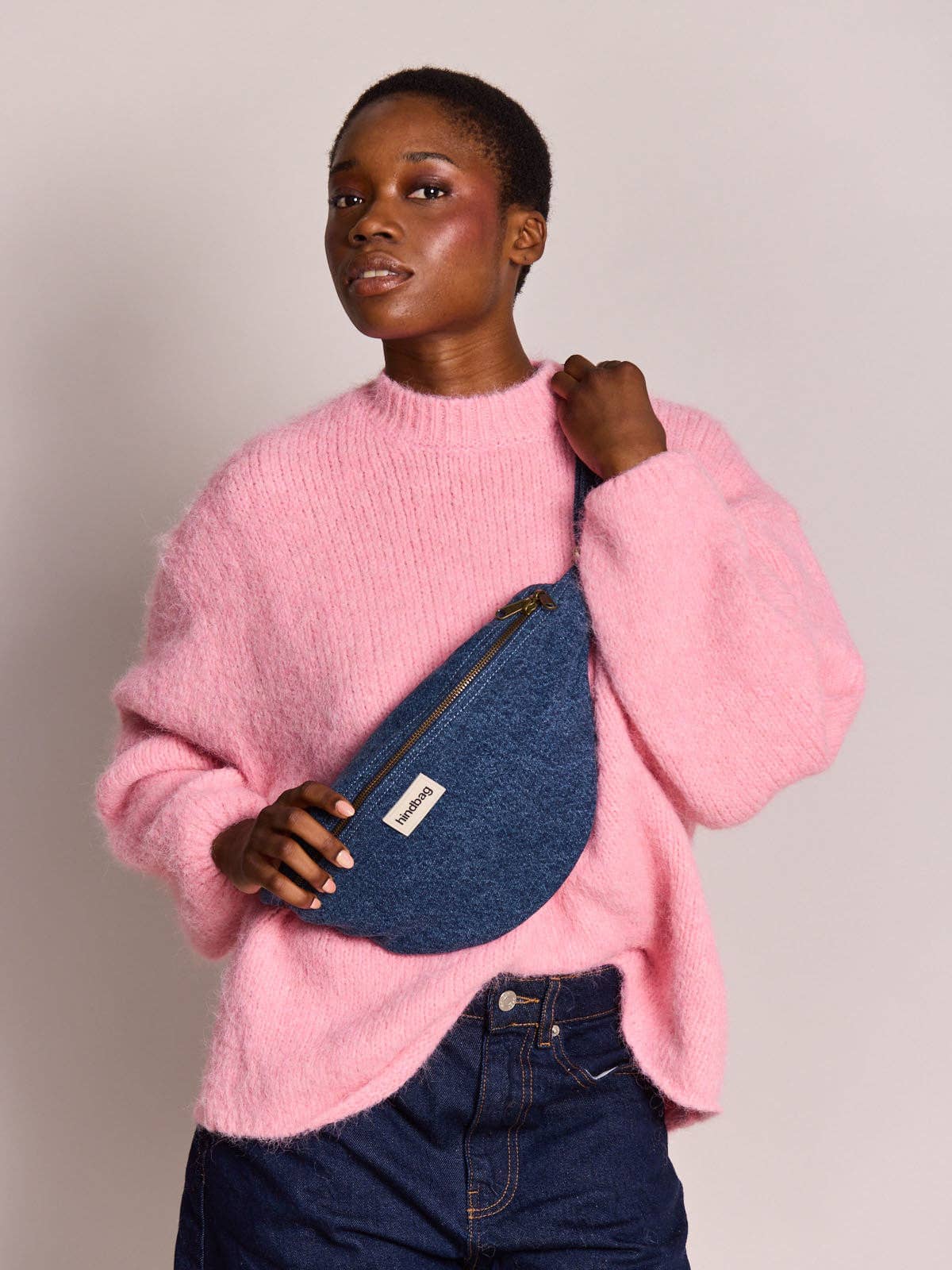 Sac bandoulière sasha denim bleu foncé Boutique Hindbag 